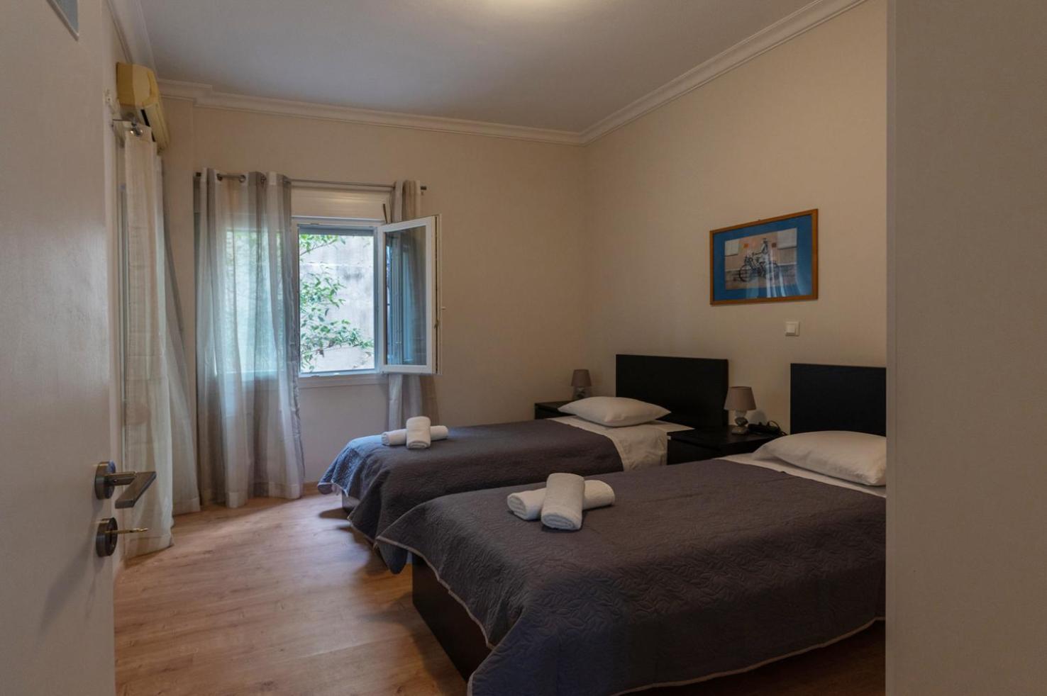 Entire Apt, 2 Bdrm, City Center Athens Exterior photo